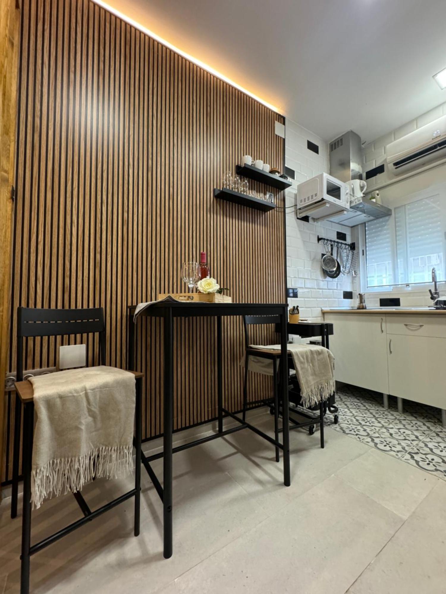 Appartamento Vistalegre! Pequeno Y Fantastico Loft Cerca Del Metro Madrid Esterno foto