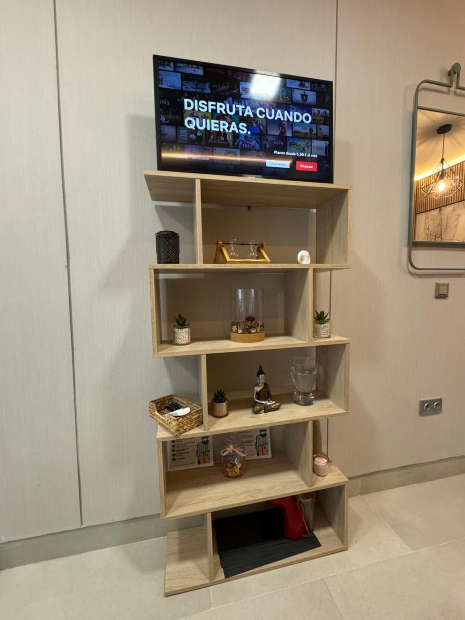 Appartamento Vistalegre! Pequeno Y Fantastico Loft Cerca Del Metro Madrid Esterno foto